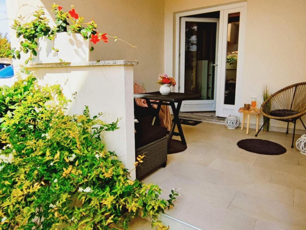 ברודאריצה Apartments Alisa מראה חיצוני תמונה
