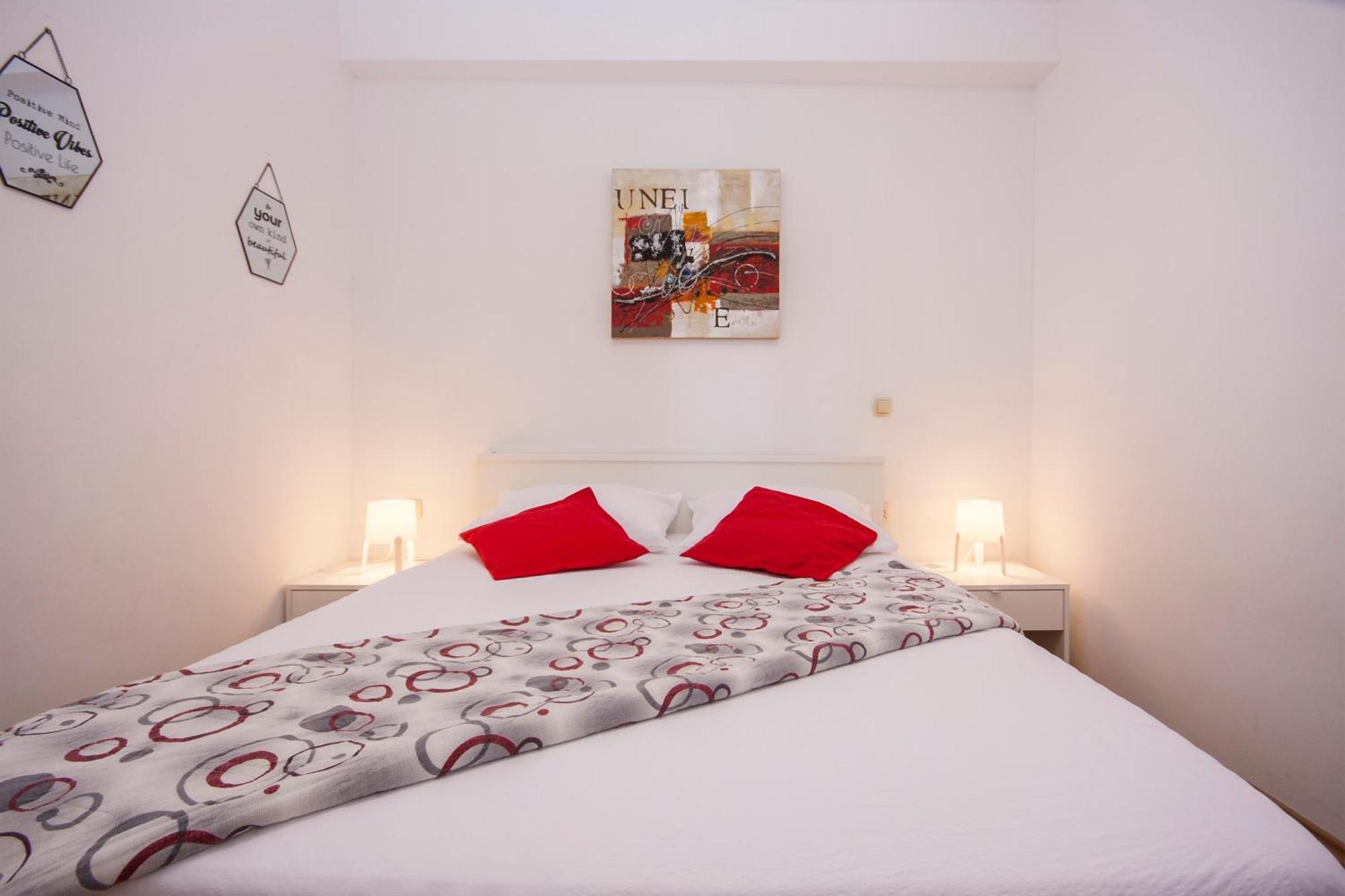 ברודאריצה Apartments Alisa מראה חיצוני תמונה