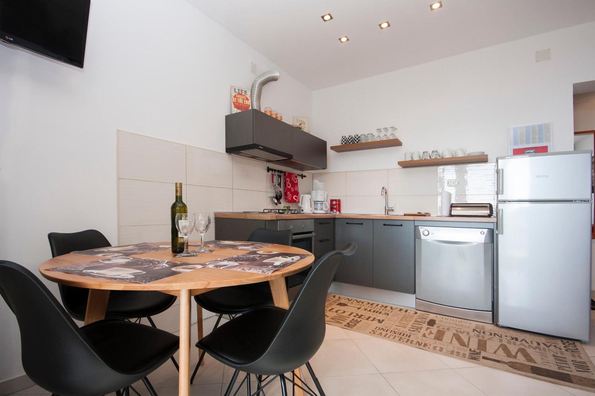 ברודאריצה Apartments Alisa מראה חיצוני תמונה