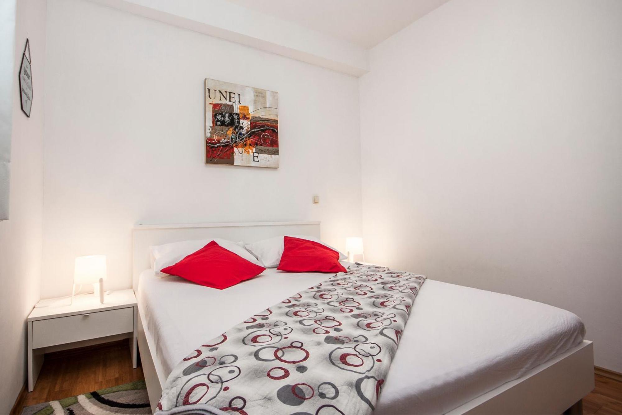 ברודאריצה Apartments Alisa מראה חיצוני תמונה